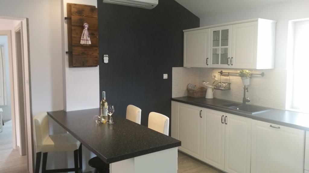 Apartment Diminic Melin Cres Zewnętrze zdjęcie